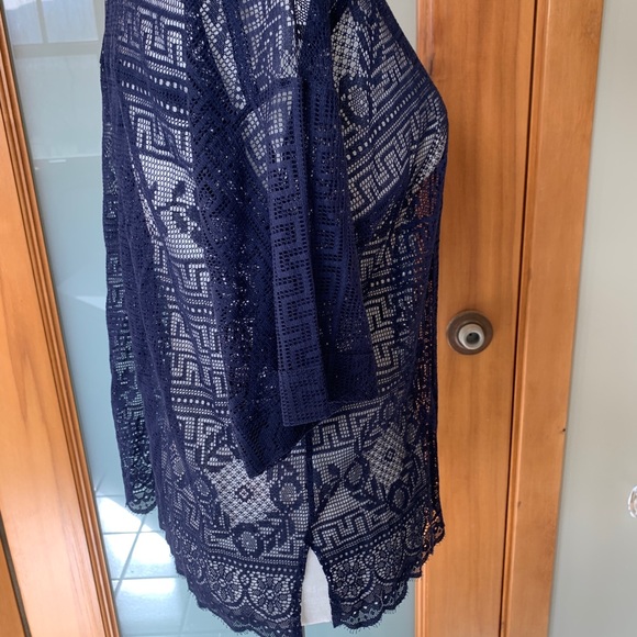 Lace top bought in Europe - Picture 9 of 9